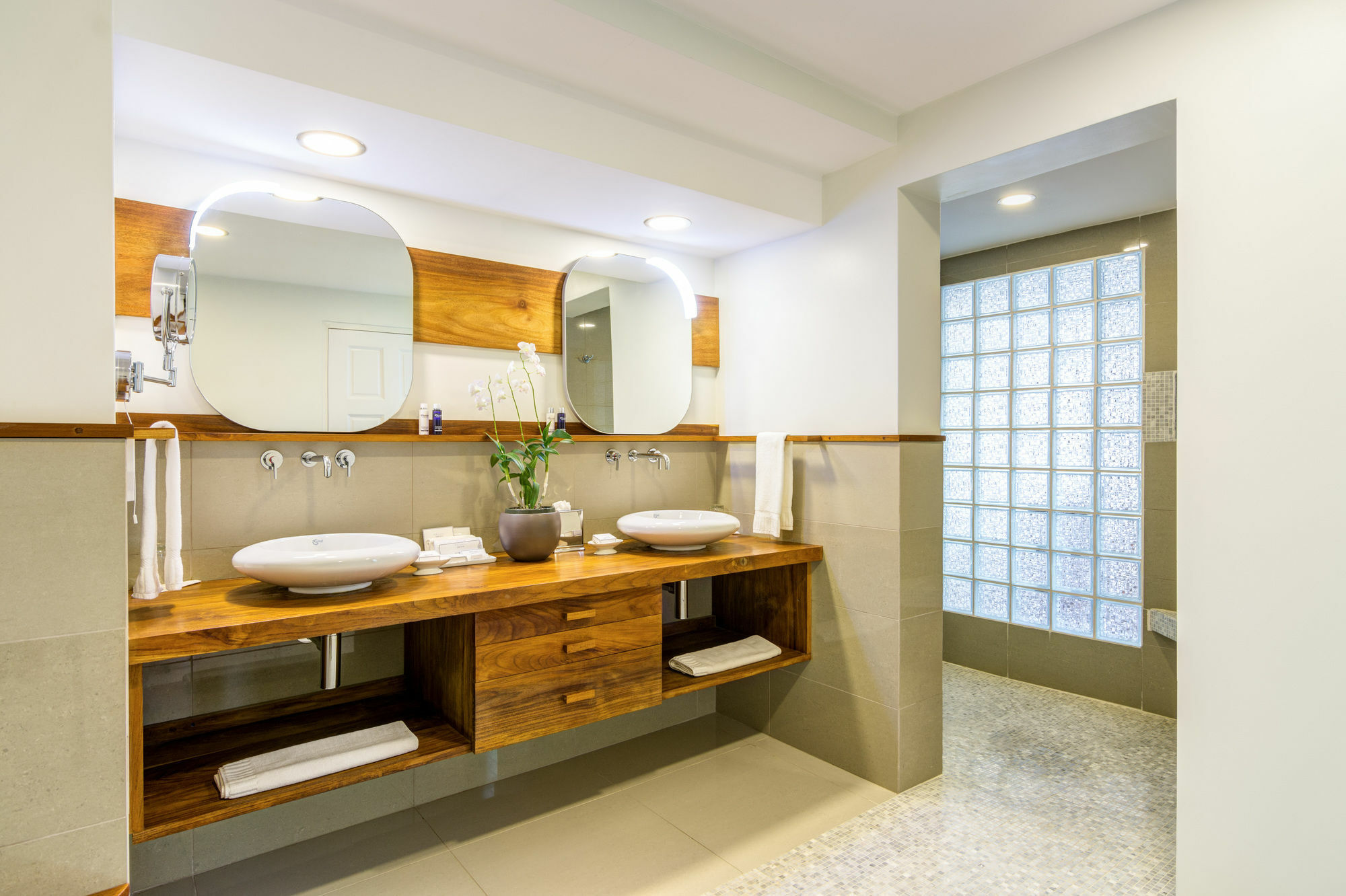 Calabash Hotel St. George's Екстериор снимка